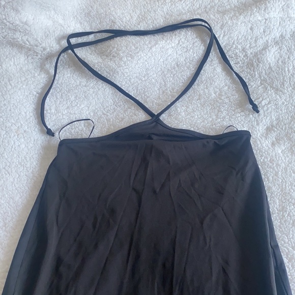 Short dress - Picture 2 of 3